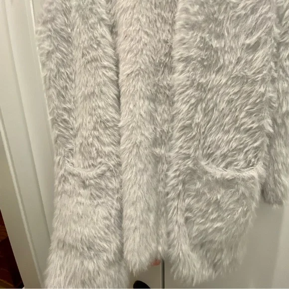 Free People Faux Fur Cardigan Silver Cloud - Picture 5 of 9